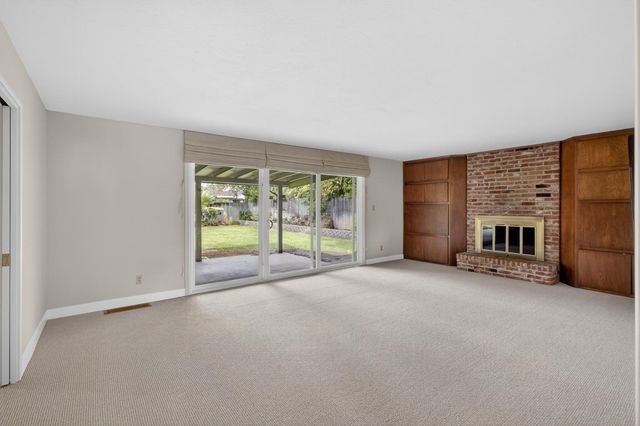 3331 Ellenmere Dr, Sacramento, CA 95821