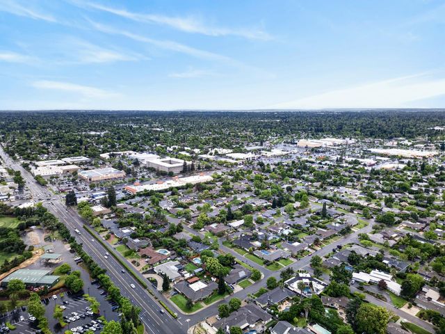 3331 Ellenmere Dr, Sacramento, CA 95821