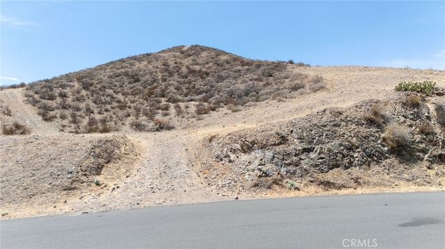 313 Hampshire Drive, Menifee, CA 92587
