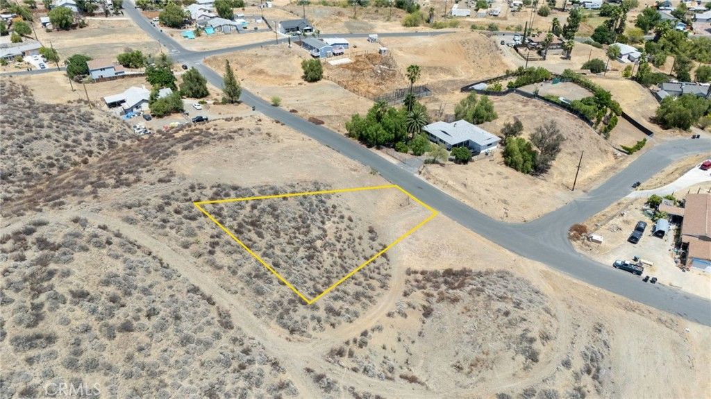 313 Hampshire Drive, Menifee, CA 92587 — photo 2