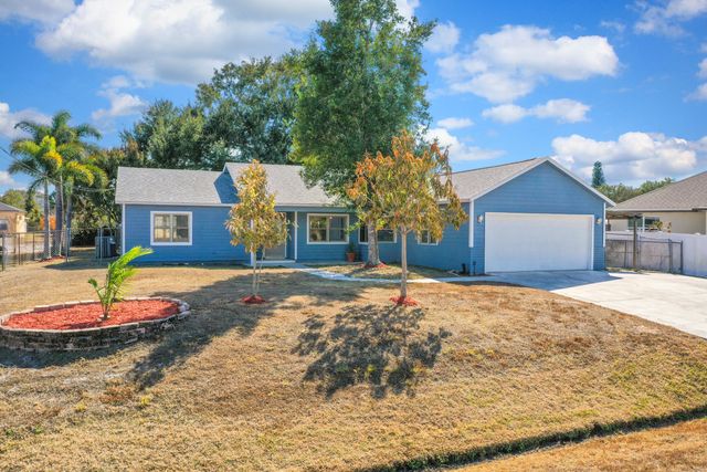 211 SW North Wakefield Circle, Port St. Lucie, Port St Lucie, FL 34953