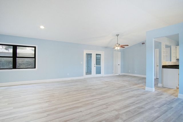 211 SW North Wakefield Circle, Port St. Lucie, Port St Lucie, FL 34953