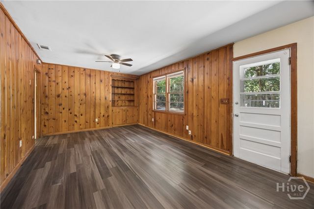 2210 Bona Bella Avenue, Savannah, GA 31406