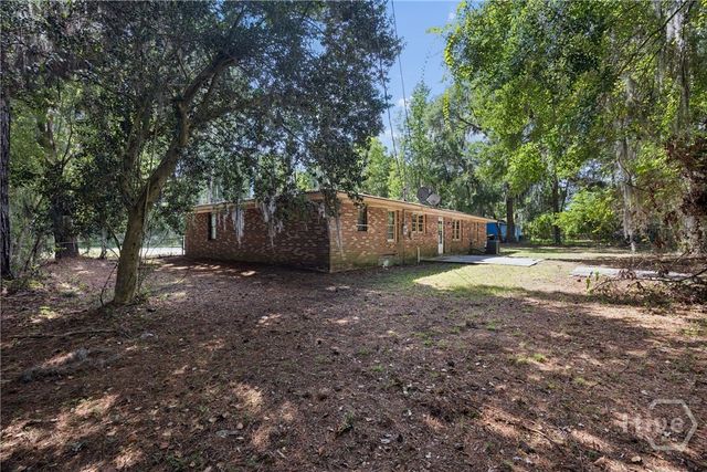 2210 Bona Bella Avenue, Savannah, GA 31406
