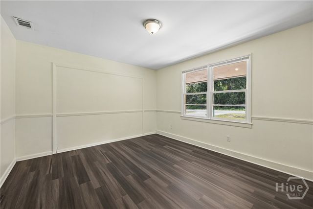 2210 Bona Bella Avenue, Savannah, GA 31406