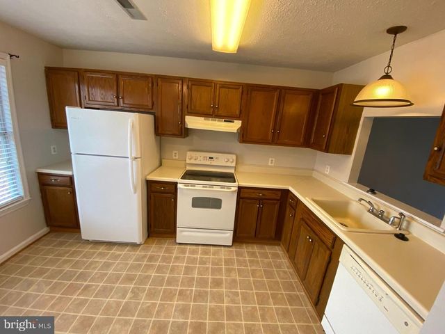 11185 KENSINGTON PL, Fredericksburg, VA 22407