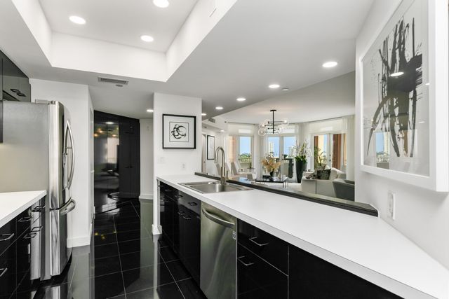 300 SE 5th Avenue 6050, Boca Raton, FL 33432