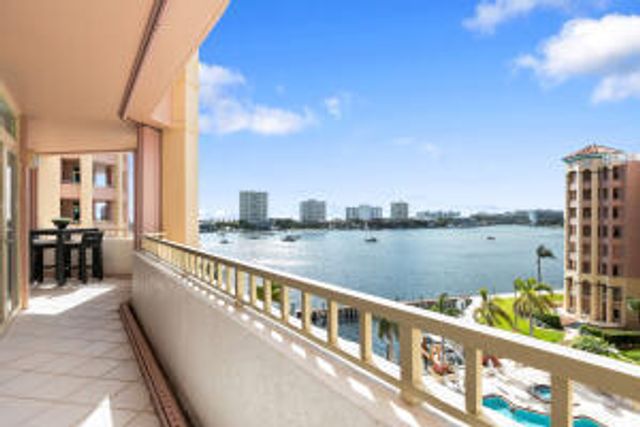 300 SE 5th Avenue 6050, Boca Raton, FL 33432
