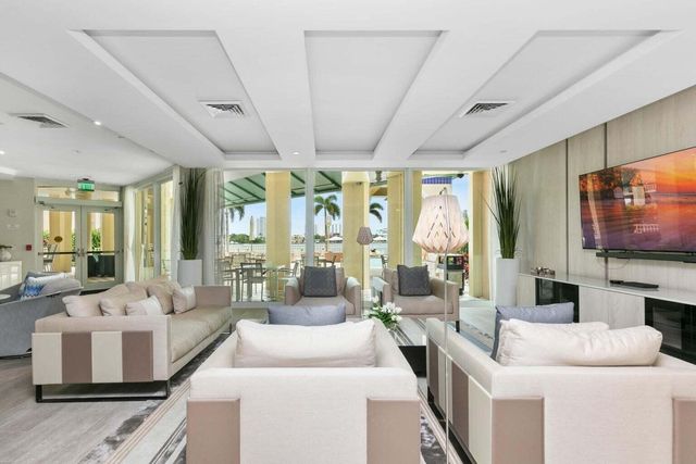 300 SE 5th Avenue 6050, Boca Raton, FL 33432