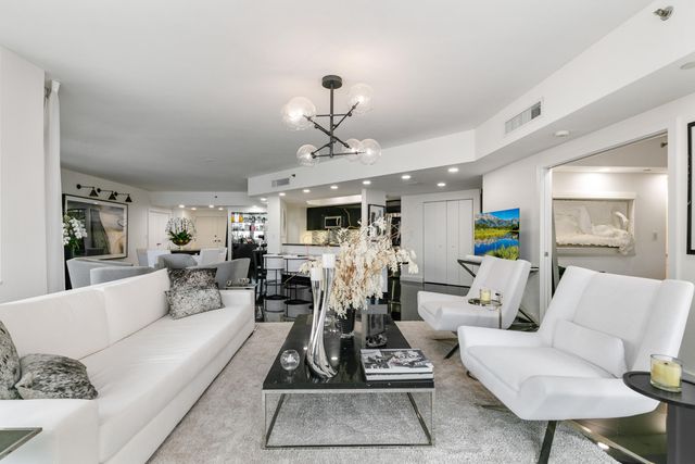 300 SE 5th Avenue 6050, Boca Raton, FL 33432