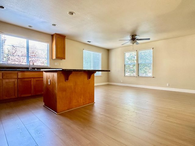 223 Vista Roma Way, San Jose, CA 95136