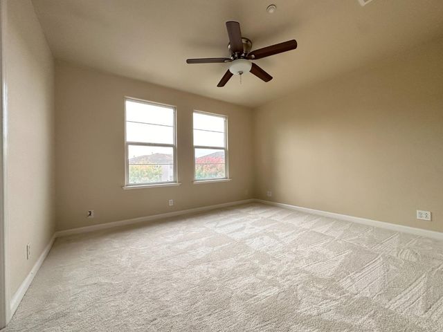 223 Vista Roma Way, San Jose, CA 95136