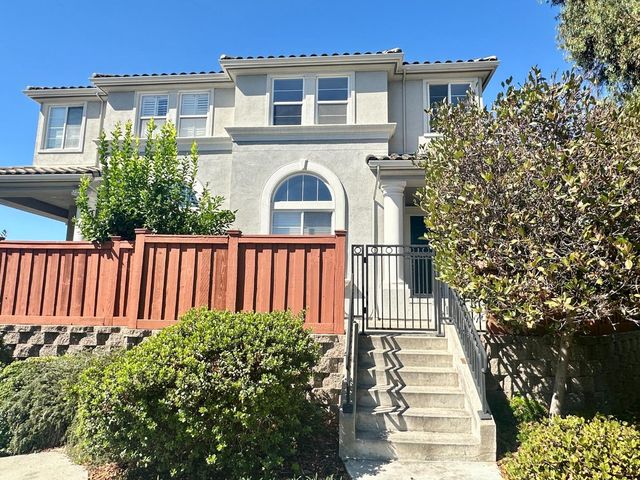 223 Vista Roma Way, San Jose, CA 95136