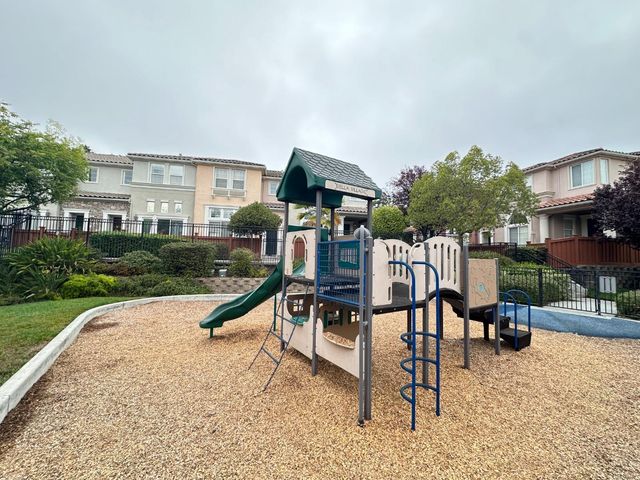 223 Vista Roma Way, San Jose, CA 95136