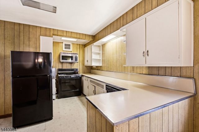 182 Heywood Ave, City Of Orange Twp., NJ 07050