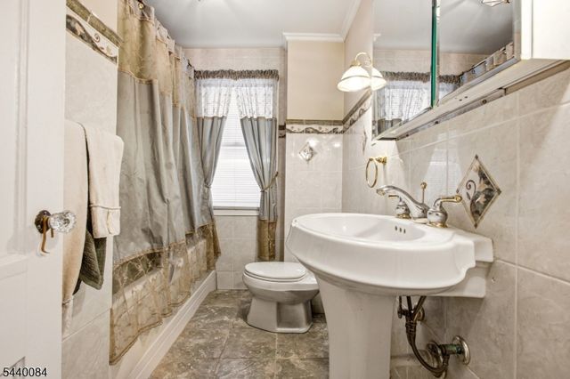 182 Heywood Ave, City Of Orange Twp., NJ 07050