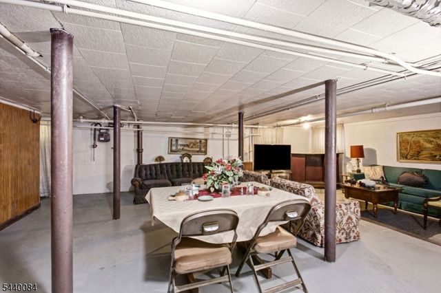 182 Heywood Ave, City Of Orange Twp., NJ 07050