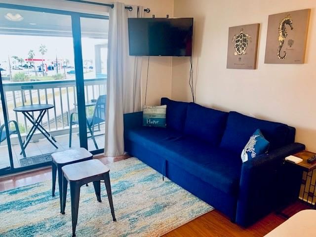 6102 Seawall Boulevard 241, Galveston, TX 77551