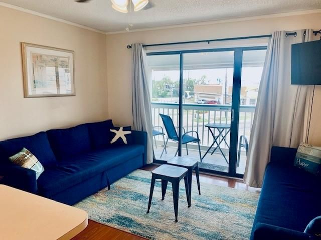 6102 Seawall Boulevard 241, Galveston, TX 77551