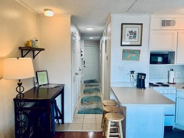 6102 Seawall Boulevard 241, Galveston, TX 77551