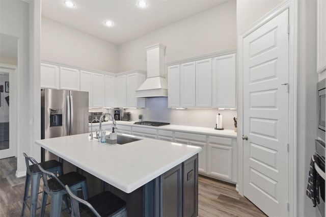 10707 Hilltop Harbor Way, Cypress, TX 77433