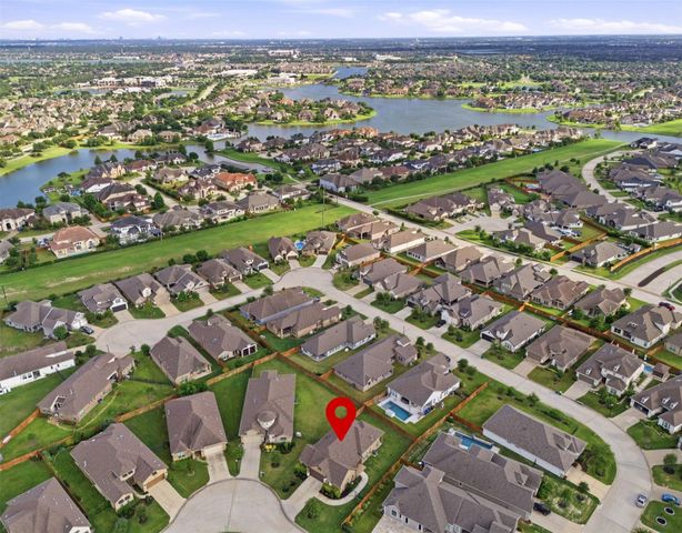 10707 Hilltop Harbor Way, Cypress, TX 77433
