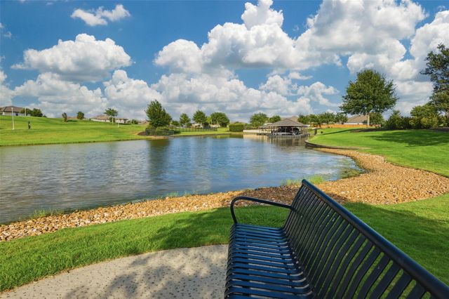 10707 Hilltop Harbor Way, Cypress, TX 77433