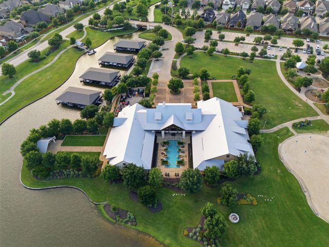 10707 Hilltop Harbor Way, Cypress, TX 77433