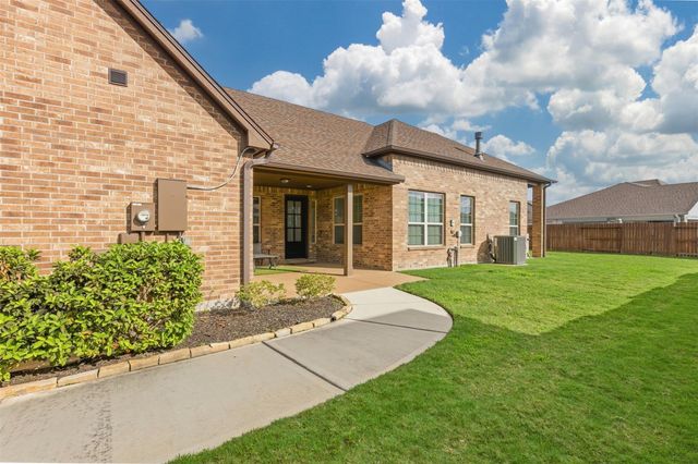 10707 Hilltop Harbor Way, Cypress, TX 77433