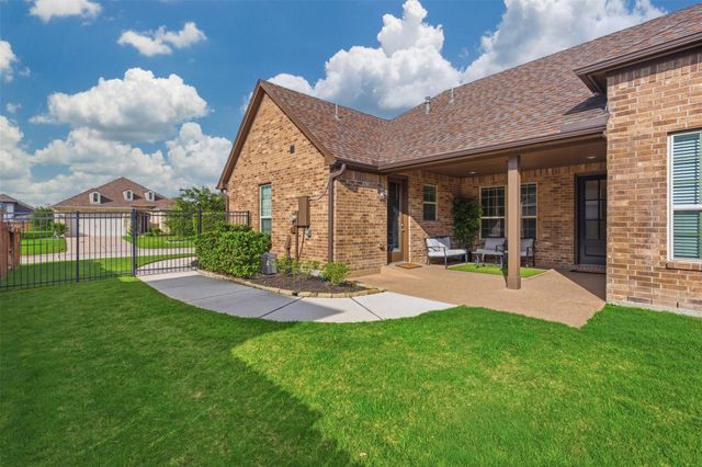 10707 Hilltop Harbor Way, Cypress, TX 77433