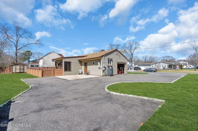 137 Sunset Drive, Forked River, NJ 08731