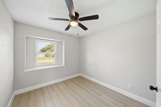 5347 Castlecreek Lane, Houston, TX 77053