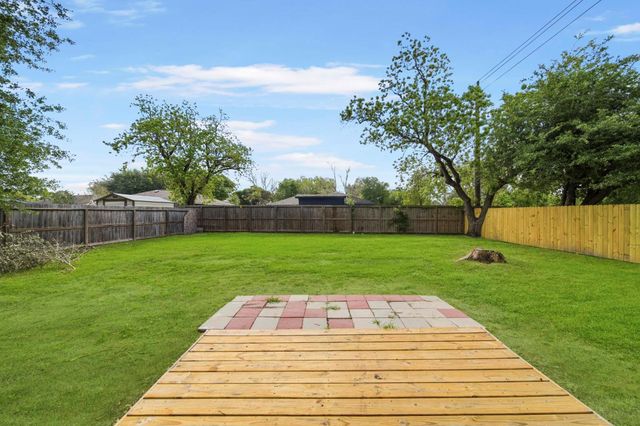 5347 Castlecreek Lane, Houston, TX 77053