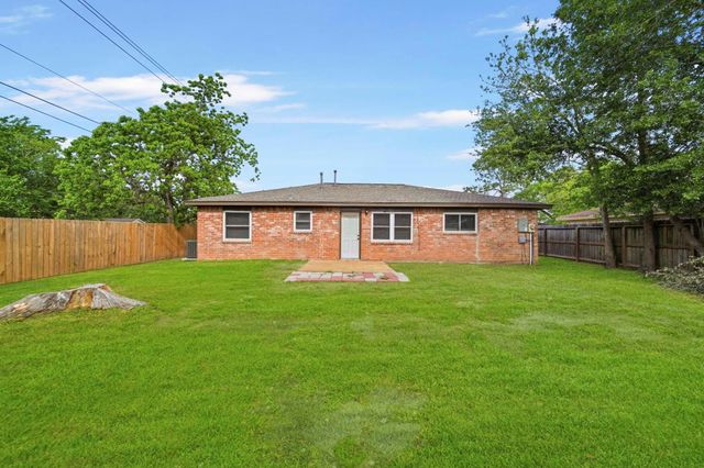 5347 Castlecreek Lane, Houston, TX 77053