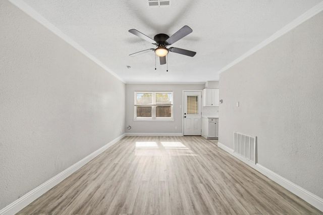 5347 Castlecreek Lane, Houston, TX 77053