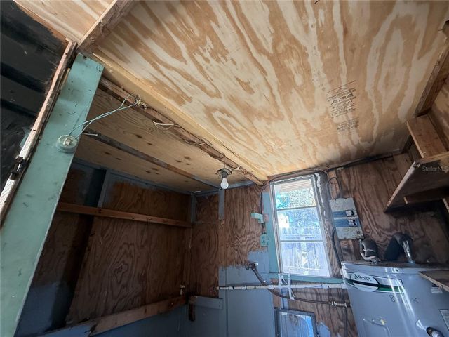 201 SEMINOLE AVENUE, Minneola, FL 34715