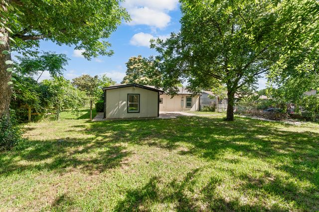3806 Castle Hills Drive, Dallas, TX 75241