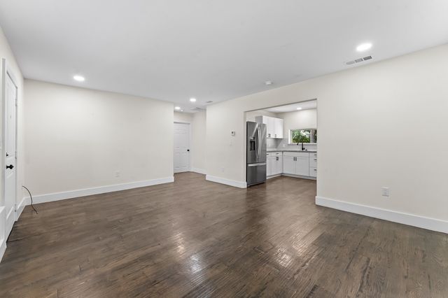 3806 Castle Hills Drive, Dallas, TX 75241