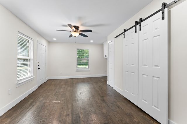 3806 Castle Hills Drive, Dallas, TX 75241