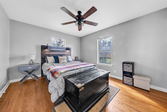 106 Lakeridge Road, Lakeside, TX 76108