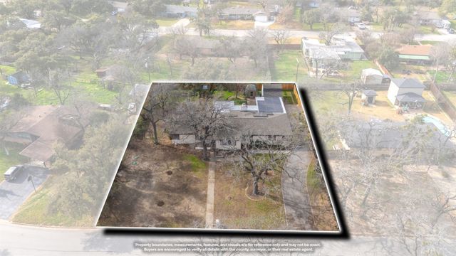 106 Lakeridge Road, Lakeside, TX 76108