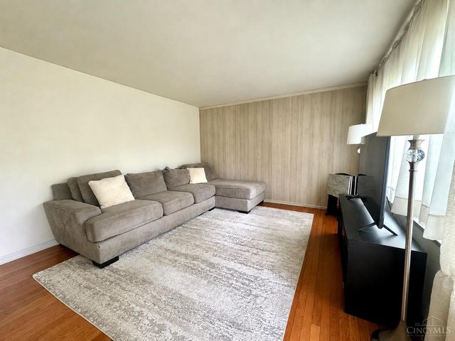 308 Arcadia Drive, Middletown, OH 45042