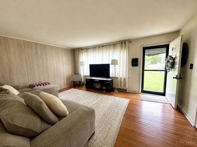 308 Arcadia Drive, Middletown, OH 45042