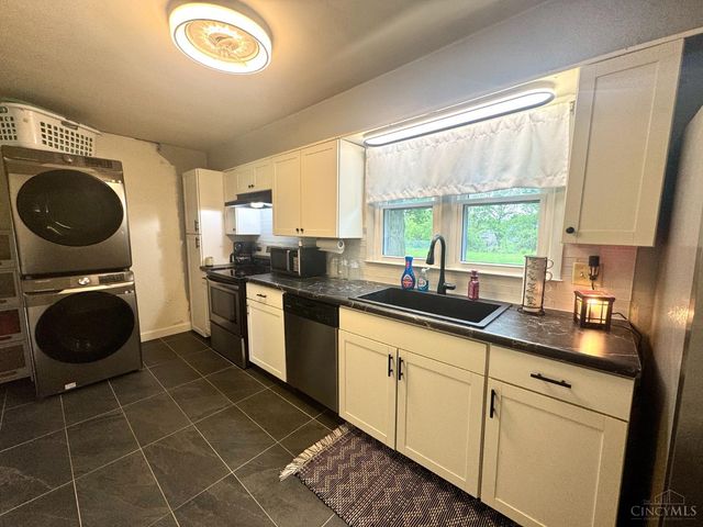 308 Arcadia Drive, Middletown, OH 45042
