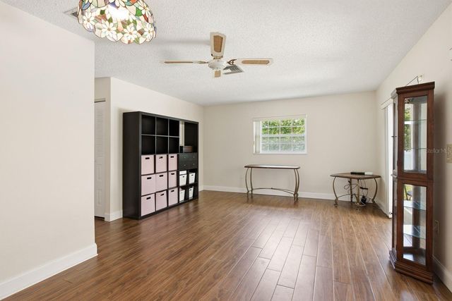 900 MAINSAIL WAY, Palm Harbor, FL 34685
