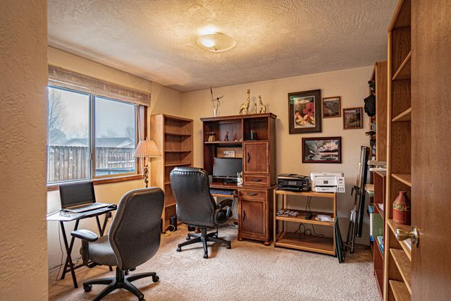 2388 Temple Drive, Medford, OR 97504