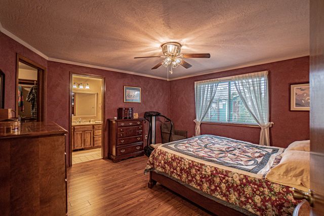 2388 Temple Drive, Medford, OR 97504