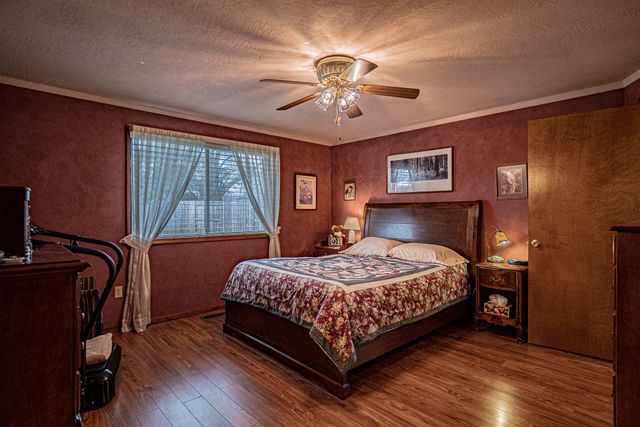 2388 Temple Drive, Medford, OR 97504