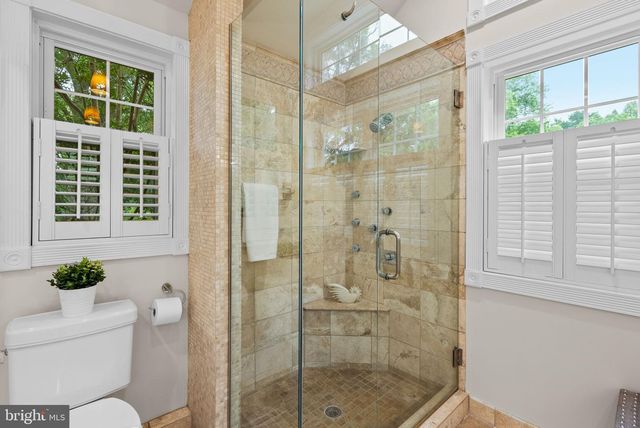 1 ORCHARD WAY S, Potomac, MD 20854