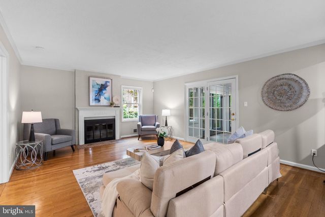 1 ORCHARD WAY S, Potomac, MD 20854